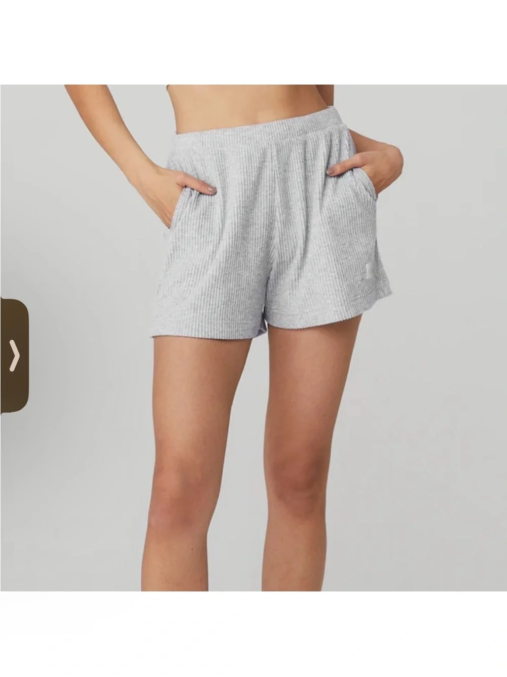 Alo Yoga Mid Rise Muse Shorts Athletic Heather Grey Sz S 4-6 W6217R